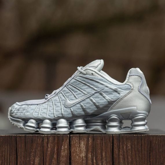Кросівки весна-літо Nike Shox TL колір біле срібло