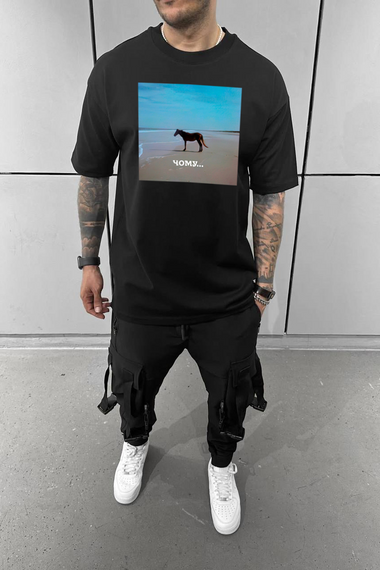 Футболка з мерчем