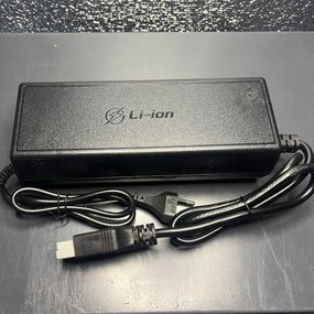 Блок живлення, зарядка 4S, LiFePO4 DC 14,6V 20а CC/CV (12V LiFePO4) Anderson