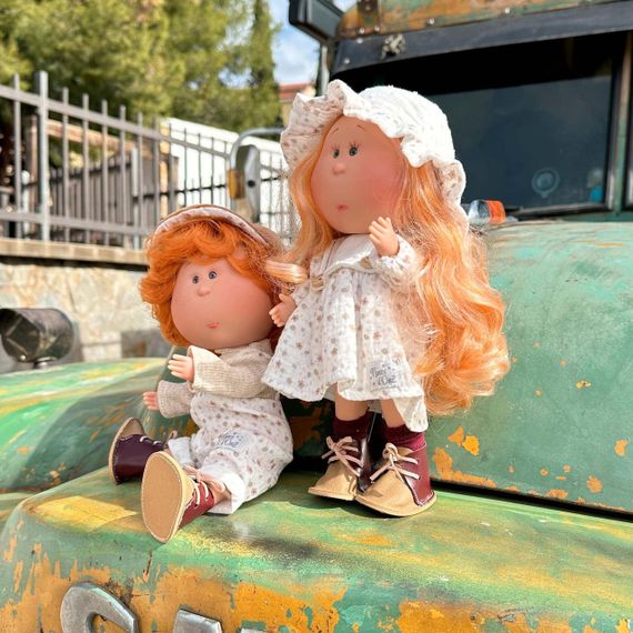 Испанская Кукла Миа Виниловая Девочка Блондинка Нинес с Длинными Волосами Mia Аutumn Nines d`Onil 30 см | Зображення 4