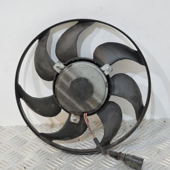 Вентилятор радіатора Audi A1 A3 2003-2015 Вентилятор охолодження радіатора Ауді а1 а3 1K0959455DG | Зображення 1