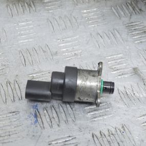 Редукційний клапан Mercedes 2.0 CDI A-Class W169 B-Class W245 регулятор тиску палива Мерседес 0928400609