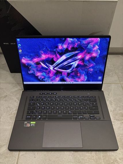 Ігровий ноутбук Asus ROG Zephyrus GA503Q / 15.6" (2560x1440) IPS / AMD Ryzen 9 5900HS (8 (16) ядер по 3.0 - 4.6 GHz) / 16 GB DDR4 / 1000 GB SSD M.2 / nVidia GeForce RTX 3080, 8 GB GDDR6, 256-bit / Коробка б/в | Зображення 1