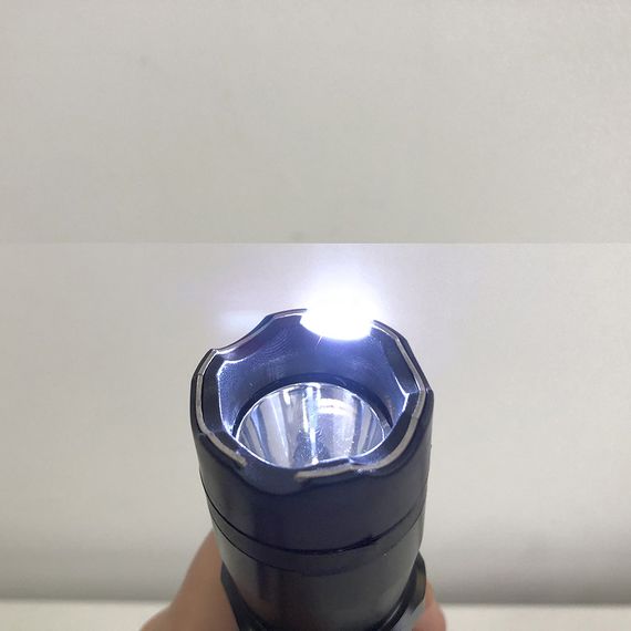 Светодиодный фонарь тактический Police BL-1101 ЗУ 220В + чехол, фонарь ручной тактический | Зображення 1