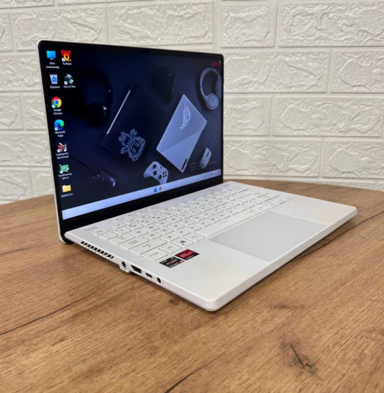 Ноутбук Asus ROG G14 GA402RJ 2K 165Hz Ryzen 9 6900HS 16GB SSD 1TB RX 6700S Б/В | Зображення 3