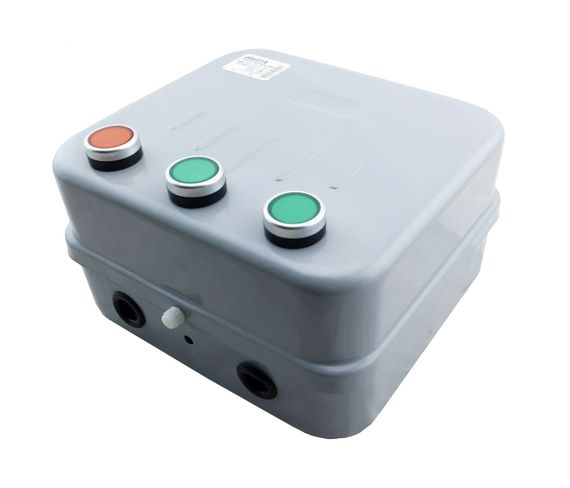 Контактор КММор151216 оболочка металл реверс 12А РТ-9-13А 400В/АС3 IP54 Ny95504444