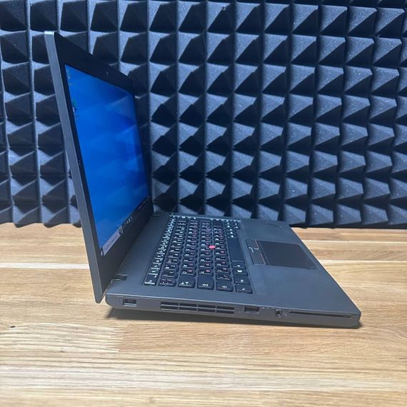 Ноутбук Б-клас Lenovo ThinkPad L460 / 14" (1920x1080) IPS / Intel Core i5-6200U (2 (4) ядра по 2.3 - 2.8 GHz) / 8 GB DDR3 / 192 GB SSD / Intel HD Graphics 520 / WebCam б/в | Зображення 2
