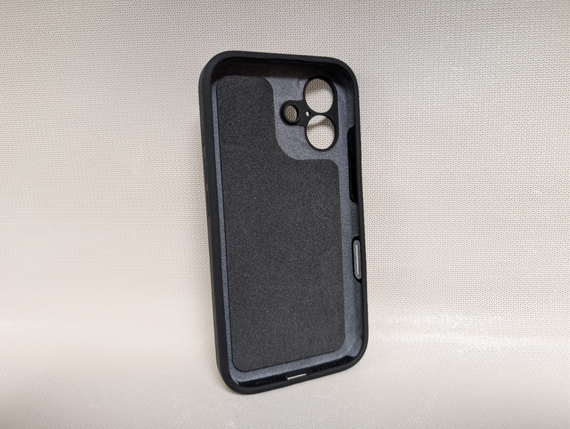 Чохол для iPhone 16 / Айфон 16, Soft Touch, протиударний, MagSafe, преміум силікон, чорний | Зображення 1