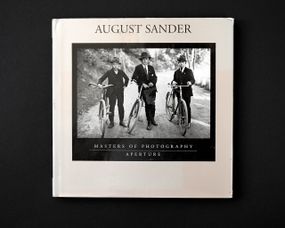 Книга August Sander: Masters of Photography Series. Б/У