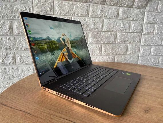 Сенсорний  Ноутбук HP Spectre 15.6" 4K IPS i7 7500U 16Gb SSD512 Nvidia 940MX | Зображення 1