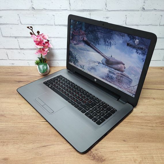 Ноутбук Б-класс HP 17-y020nd / 17.3" (1600x900) TN / AMD A8-7410 (4 ядра по 2.2 - 2.5 GHz) / 8 GB DDR3 / 256 GB SSD / AMD Radeon R5 Graphics / WebCam / DVD-ROM б/у | Зображення 3