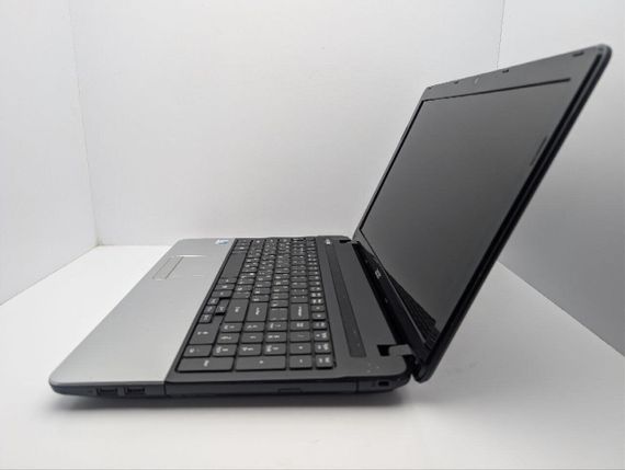Ноутбук Б-класс Acer Aspire E1-531 / 15.6" (1366x768) TN / Intel Pentium B960 (2 ядра по 2.2 GHz) / 8 GB DDR3 / 500 GB HDD / Intel HD Graphics / WebCam / DVD-ROM / АКБ не держит б/у | Зображення 6
