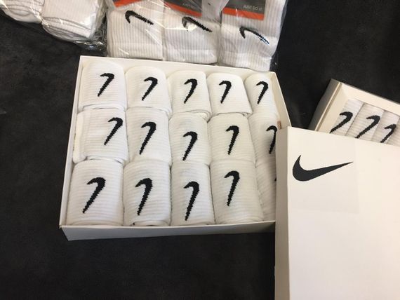 🔥 Оригінальні чоловічі та жіночі шкарпетки Nike – 100% бавовна набор 15 шт | Зображення 1