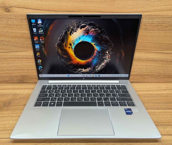Ультрабук Б-класс HP EliteBook 840 G10 / 14" (1920x1080) IPS / Intel Core i5-1345U (10 (12) ядер по 3.5 - 4.7 GHz) / 16 GB DDR5 / 512 GB SSD / Intel Iris Xe Graphics / WebCam / TouchID / Windows 11 б/у + Подарок беспроводная мышь / USB | Зображення 1