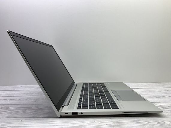 Ультрабук Б-класс HP EliteBook 850 G7 / 15.6" (1920x1080) IPS / Intel Core i5-10210U (4 (8) ядра по 1.6 - 4.2 GHz) / 16 GB DDR4 / 256 GB SSD / nVidia GeForce MX250, 2 GB GDDR5, 64-bit / WebCam б/у | Зображення 3