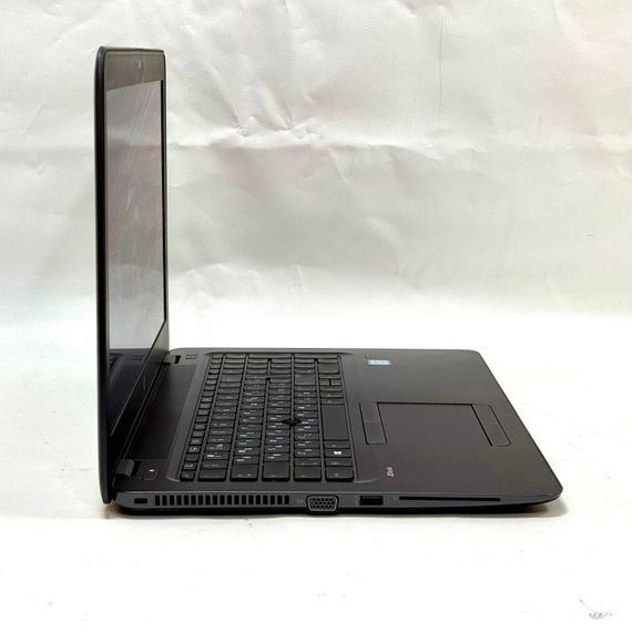 Мобільна робоча станція HP ZBook 15u G3 / 15.6" (1920x1080) IPS / Intel Core i7-6500U (2 (4) ядра по 2.5 - 3.1 GHz) /  16 GB DDR4 / 256 GB SSD + 500 GB HDD / AMD FirePro W4190M, 2 GB GDDR5, 128-bit / WebCam / Windows 10 Pro б/в | Зображення 4