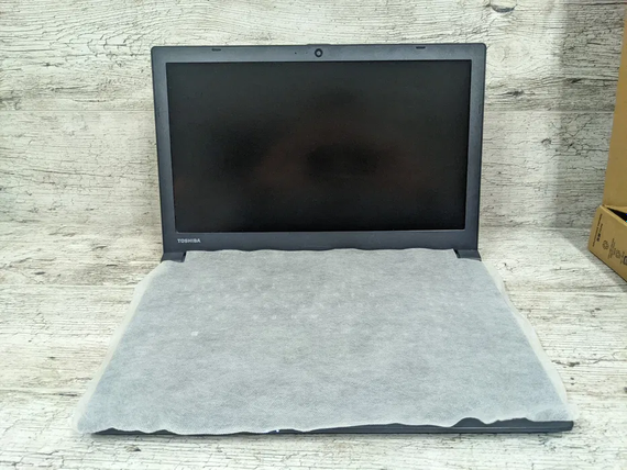 Ноутбук Toshiba   8/750 GB Intel i3 15.6 Intel HD | Зображення 3