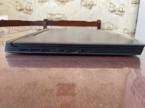 Игровой ноутбук Б-класс Dell Inspiron G7 7790 / 17.3" (1920x1080) IPS / Intel Core i7-9850H (6 (12) ядра по 2.6 - 4.6 GHz) / 16 GB DDR4 / 512 GB SSD / nVidia GeForce RTX 2060, 6 GB GDDR6, 192-bit / WebCam б/у | Зображення 4