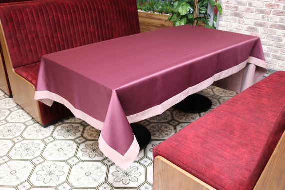 Скатертина двостороння Kayra Blackout 160×285 см Бордова | Зображення 2