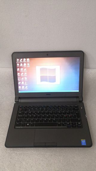 Ноутбук Dell Latitude E3350 / 13.3" (1366x768) TN / Intel Core i3-5005U (2 (4) ядра по 2.0 GHz) / 4 GB DDR3 / 500 GB HDD / Intel HD Graphics 5500 / WebCam / Windows 10 Pro б/у | Зображення 2