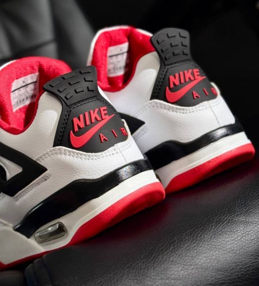Кроссовки женские Nike Air Jordan. Производство Вьетнам ( 39,40 размер ) | Зображення 2
