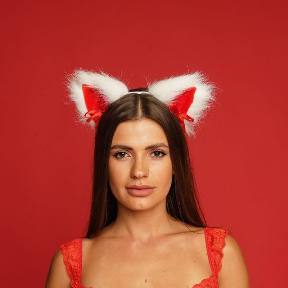 Хутряні вушка кішки з бантиком, Білі з червоним OKOVA Sex Aura