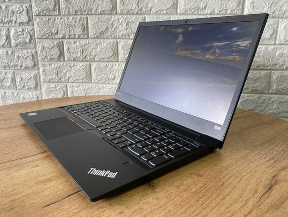 Ноутбук  Lenovo ThinkPad E580 15.6" HD i5 7200U 8Gb SSD 180Gb Б/В | Зображення 3