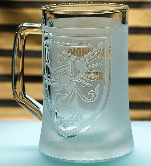 Подарочный бокал для пива  с гравировкой 670 мл лого шеврона 80 отдельная десантно-штурмовая бригада ДШВ | Зображення 2