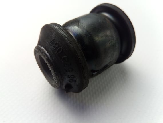 Сайлентблок переднього важеля (передній) Aveo, ''YANG JI'' (Корея) (96535087) (1011BAVAH1)