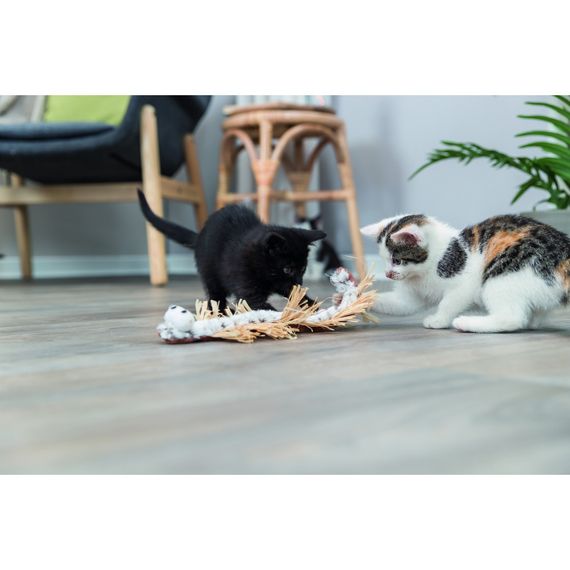 Іграшка Trixie для котів Сороконіжка плюш і рафія 33 см | Зображення 2