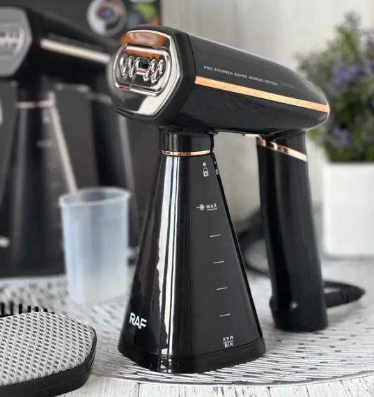 Парова ручна вертикальна праска-щітка RAF R-1272 потужний відпарювач для речей, одягу та білизни з насадками для делікатних тканин. | Зображення 1