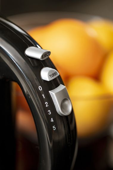 Миксер ручной Camry CR 4218, кухонный миксер 800 Вт, 5 скоростей, Turbo, насадки для теста и взбивания | Зображення 6