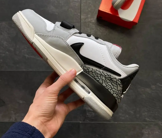 Мужские Кожаные кроссовки Nike Air Jordan legacy ( 42 Размер ) | Зображення 1