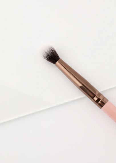 Пензель для макіяжу LUXIE 231 Small Tapered Blending Brush — Rose Gold