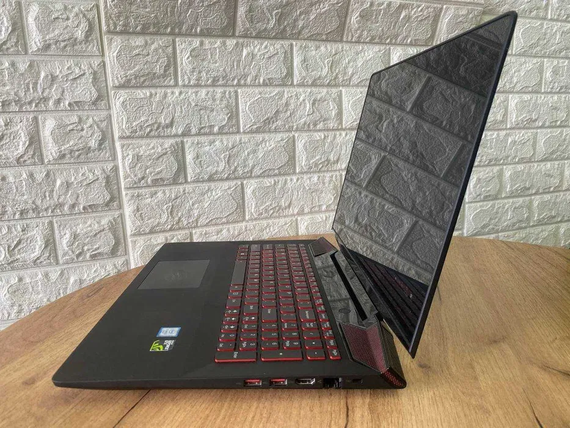 Ноутбук Lenovo IdeaPad Y700 15.6 FHD/IPS/i5 6300HQ/8/SSD128+HDD1Tb/GTX960M-4Gb | Зображення 2
