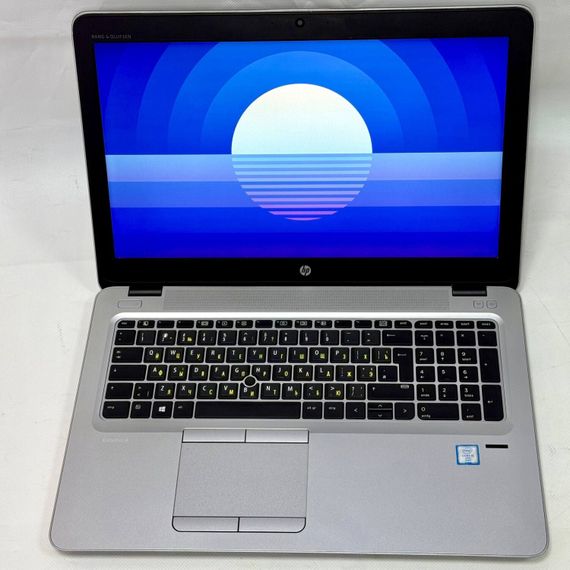 Ноутбук HP EliteBook 850 G3 / 15.6" (1920x1080) TN / Intel Core i5-6300U (2 (4) ядра по 2.4 - 3.0 GHz) / 8 GB DDR4 / 256 GB SSD / Intel HD Graphics 520 / WebCam / Windows 10 Pro б/в | Зображення 2
