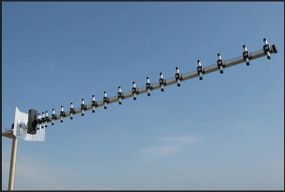 Широкополосная антенна Стрела 4 для работы в сетях 3G, 4G, 4.5G LTE 1700-2700 МГц 21 Дб (15 Дб)