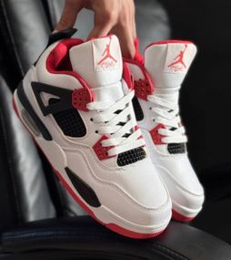 Кроссовки женские Nike Air Jordan. Производство Вьетнам ( 39,40 размер )
