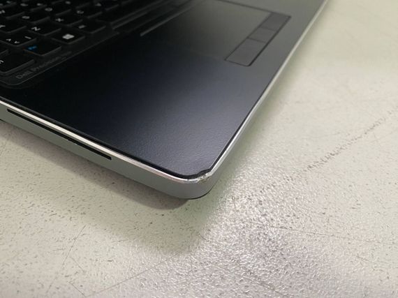 Мобильная рабочая станция Б-класс Dell Precision 7510 / 15.6" (1920x1080) IPS / Intel Core i7-6820HQ (4 (8) ядра по 2.7 - 3.6 GHz) / 16 GB DDR4 / 256 GB SSD / nVidia Quadro M2000M, 4 GB GDDR5, 128-bit / WebCam б/у + Подарок  Зубная щетка + Павербанк | Зображення 2