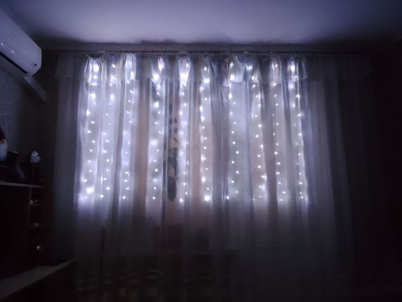 Гирлянда штора 2x1.5 метра, 150LED, "светодиодные капли" от USB, холодный белый цвет, 8 режимов + пульт | Зображення 1