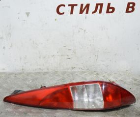 Ліхтар задній правий Ford Mondeo III Mk3 універсал Форд Мондео 3 1S7113404C 1S71-13404-C