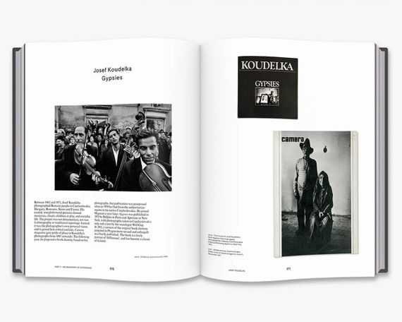 Книга для фотографов про искусство фотографии Magnum Manifesto. Clément Chéroux книги про историю фотографии | Зображення 2