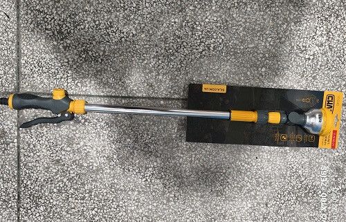 Пистолет-распылитель телескопический 75-110см 9 режимов с регулировкой потока.