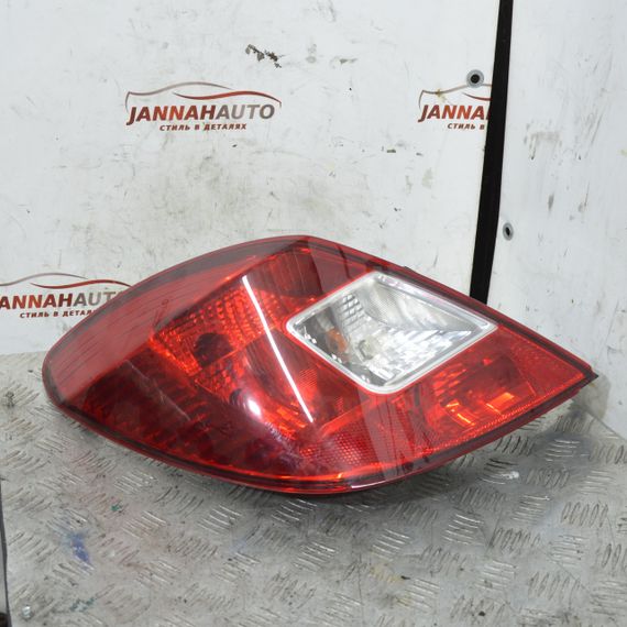 Ліхтар задній лівий Opel Corsa D 2006-2011 дорестайл фара задня Опель Корса Д стоп 13269050