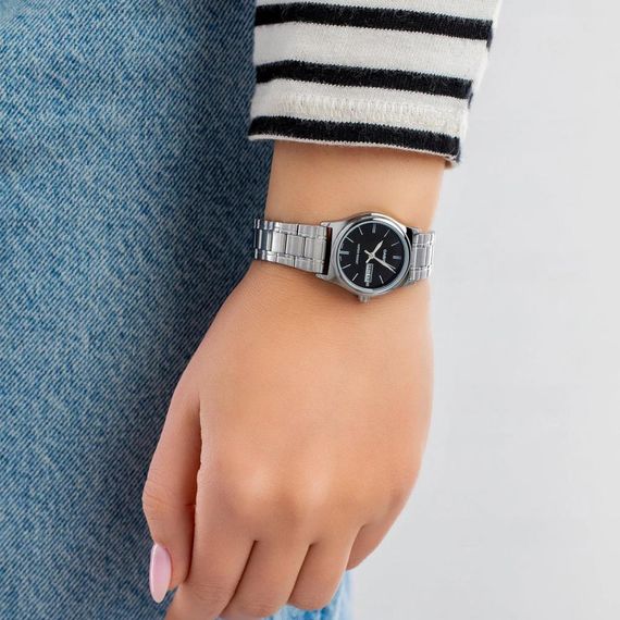 Жіночий годинник Casio LTP-V006D-1B2UDF | Зображення 3
