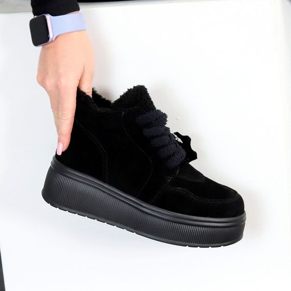 Молодіжні чорні замшеві зимові черевики на платформі 37