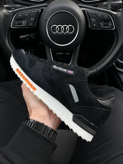 Чоловічі кросівки R-eebo-k Classic M Black White , В'єтнам 43 | Зображення 1