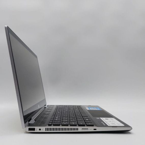 Ноутбук-трансформер HP Pavilion X360 / 14" (1366x768) TN Touch / Intel Core i3-8130U (2 (4) ядра по 2.2 - 3.4 GHz) / 8 GB DDR4 / 256 GB SSD / Intel UHD Graphics 620 / WebCam б/в | Зображення 3
