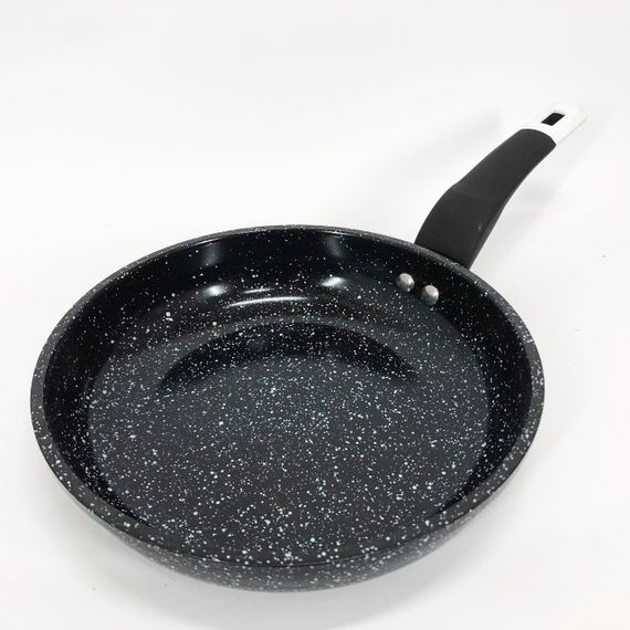 Сковорода UNIQUE UN-5134 22 см. без кришки, стійка до подряпин та сколів сковорода, з антипригарним покриттям