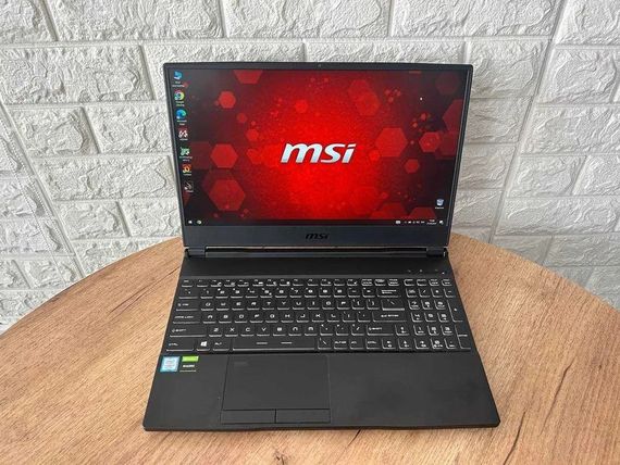 Ноутбук MSI WE65 9TJ 15,6" FHD IPS i7 9750H 32Gb SSD 512Gb Quadro T2000 Б/В